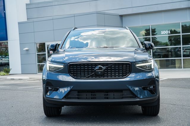 New 2026 Volvo XC40 B5 Ultra w/ Climate Package AWD/4WD image 2
