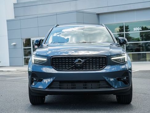 New 2026 Volvo XC40 B5 Ultra w/ Climate Package AWD/4WD image 2