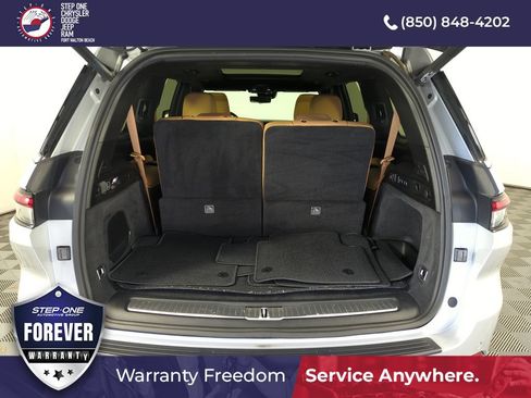 Used 2021 Jeep Grand Cherokee L Summit AWD/4WD image 32