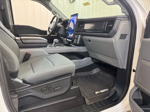 Used 2024 Ford F150 Lightning Flash image 24