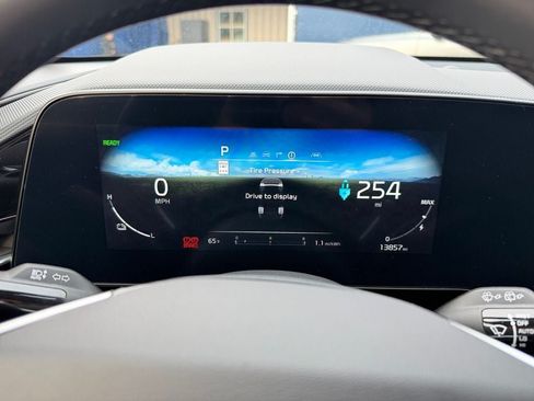 Used 2024 Kia Niro Wind FWD image 14