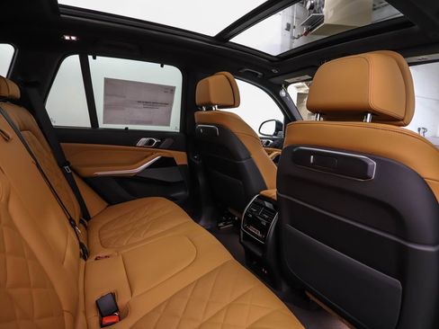 New 2026 BMW X5 xDrive40i w/ M Sport Package image 26