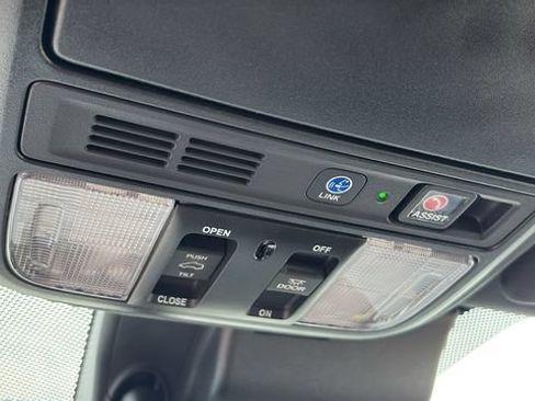 Used 2025 Honda Passport Black Edition image 22