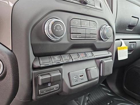 New 2026 GMC Sierra 2500 Pro w/ Convenience Package image 18