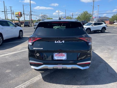Used 2025 Kia Sportage SX image 11