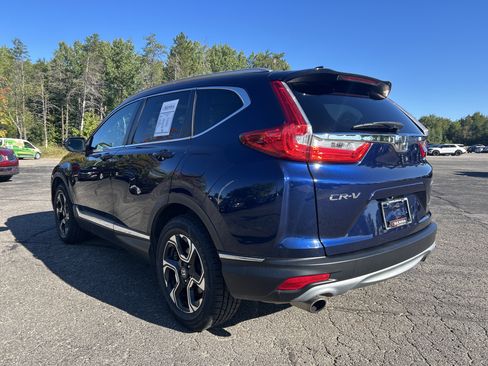 Used 2019 Honda CR-V Touring image 5