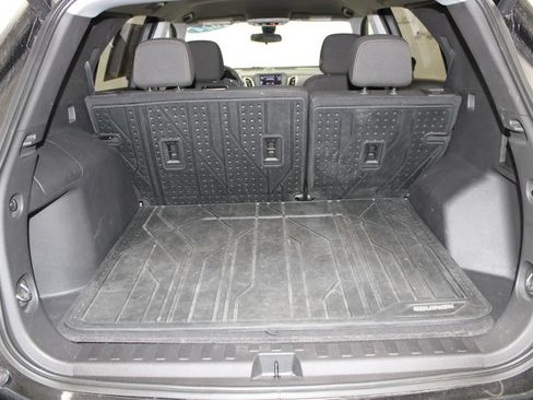 Used 2024 Chevrolet Equinox LT w/ LPO, Floor Liner Package FWD image 32