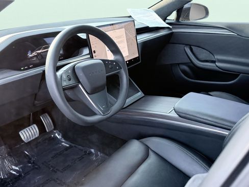 Used 2023 Tesla Model S AWD/4WD image 22
