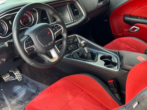 Used 2016 Dodge Challenger R/T Scat Pack w/ Leather Interior Group RWD image 16