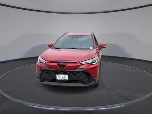 Used 2024 Toyota Corolla Cross AWD Hybrid image 3