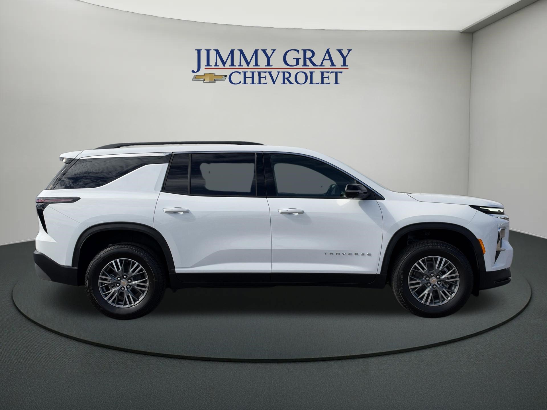 New 2027 Chevrolet Traverse LT w/ Driver Confidence Package FWD image 6