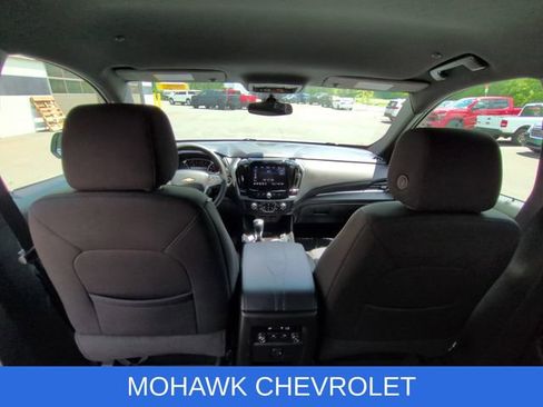 Used 2024 Chevrolet Traverse LT AWD/4WD image 21