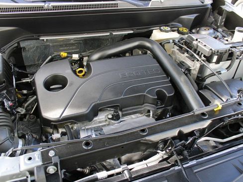 Used 2023 Chevrolet Equinox RS w/ RS Leather Package image 13