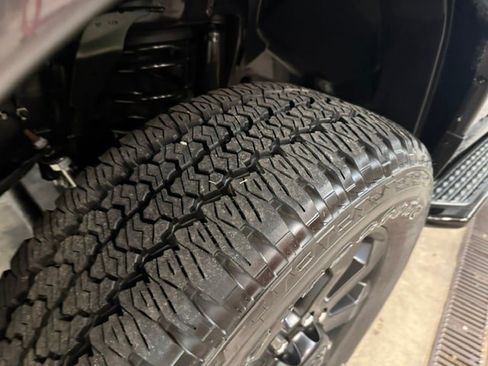 Certified 2025 RAM 2500 Big Horn AWD/4WD image 40