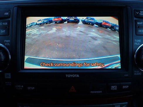 Used 2012 Toyota Highlander Limited w/ Tow Pkg image 19