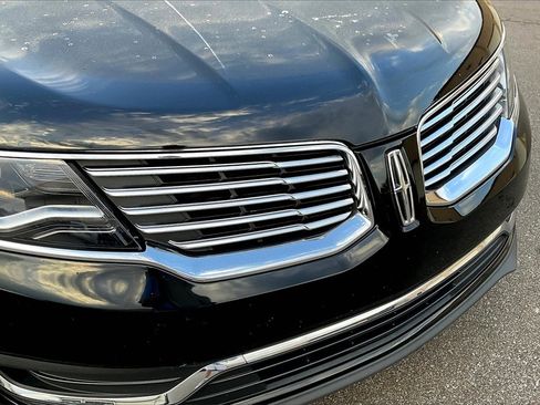 Used 2016 Lincoln MKX Reserve w/ Climate Package image 30