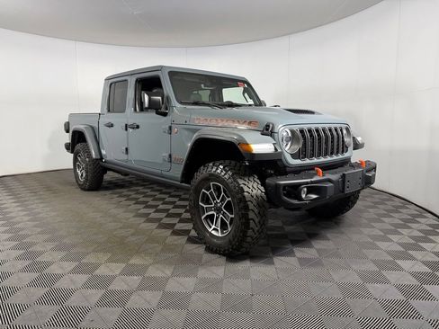 Certified 2024 Jeep Gladiator Mojave AWD/4WD image 5