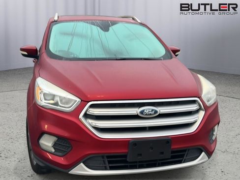 Used 2017 Ford Escape Titanium image 5