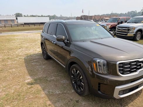 Used 2024 Kia Telluride SX AWD/4WD image 2