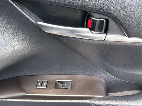 Used 2023 Toyota Camry SE w/ Convenience Package image 26