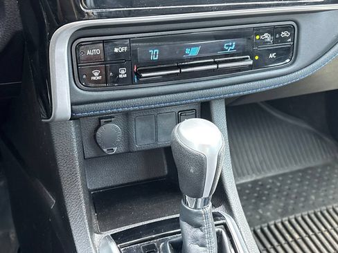 Used 2019 Toyota Corolla SE FWD image 10