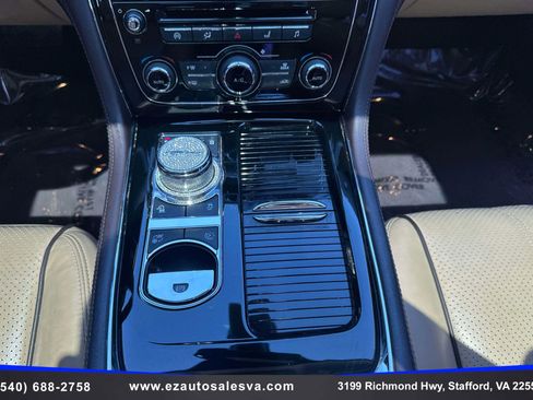 Used 2017 Jaguar XJ R-Sport AWD/4WD image 28