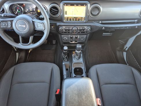 Used 2023 Jeep Wrangler Unlimited w/ 8.4" Radio Group image 29