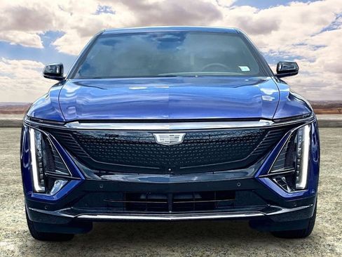Used 2024 Cadillac Lyriq Sport w/ Nappa Leather Package AWD/4WD image 2