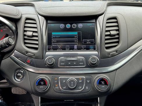 Used 2018 Chevrolet Impala LT FWD image 19