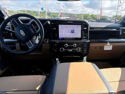 New 2026 Ford F250 Lariat w/ Black Appearance Package AWD/4WD image 5