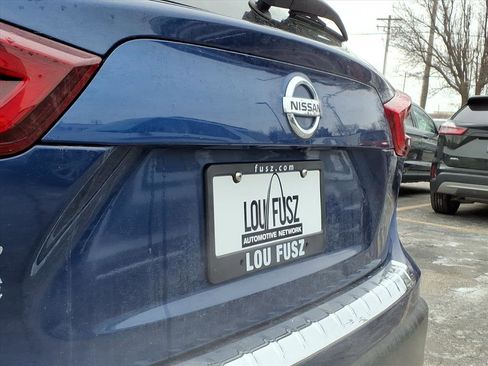 Used 2022 Nissan Rogue Sport S image 34