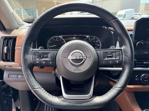 Used 2022 Nissan Pathfinder Platinum w/ Cargo Package AWD/4WD image 26