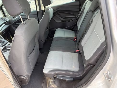 Used 2014 Ford C-MAX SE w/ Equipment Group 203A FWD image 21