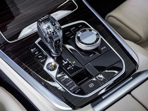 Used 2020 BMW X5 M50i w/ Executive Package image 25