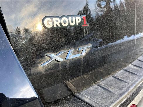 Used 2021 Ford Explorer XLT w/ Equipment Group 202A image 10