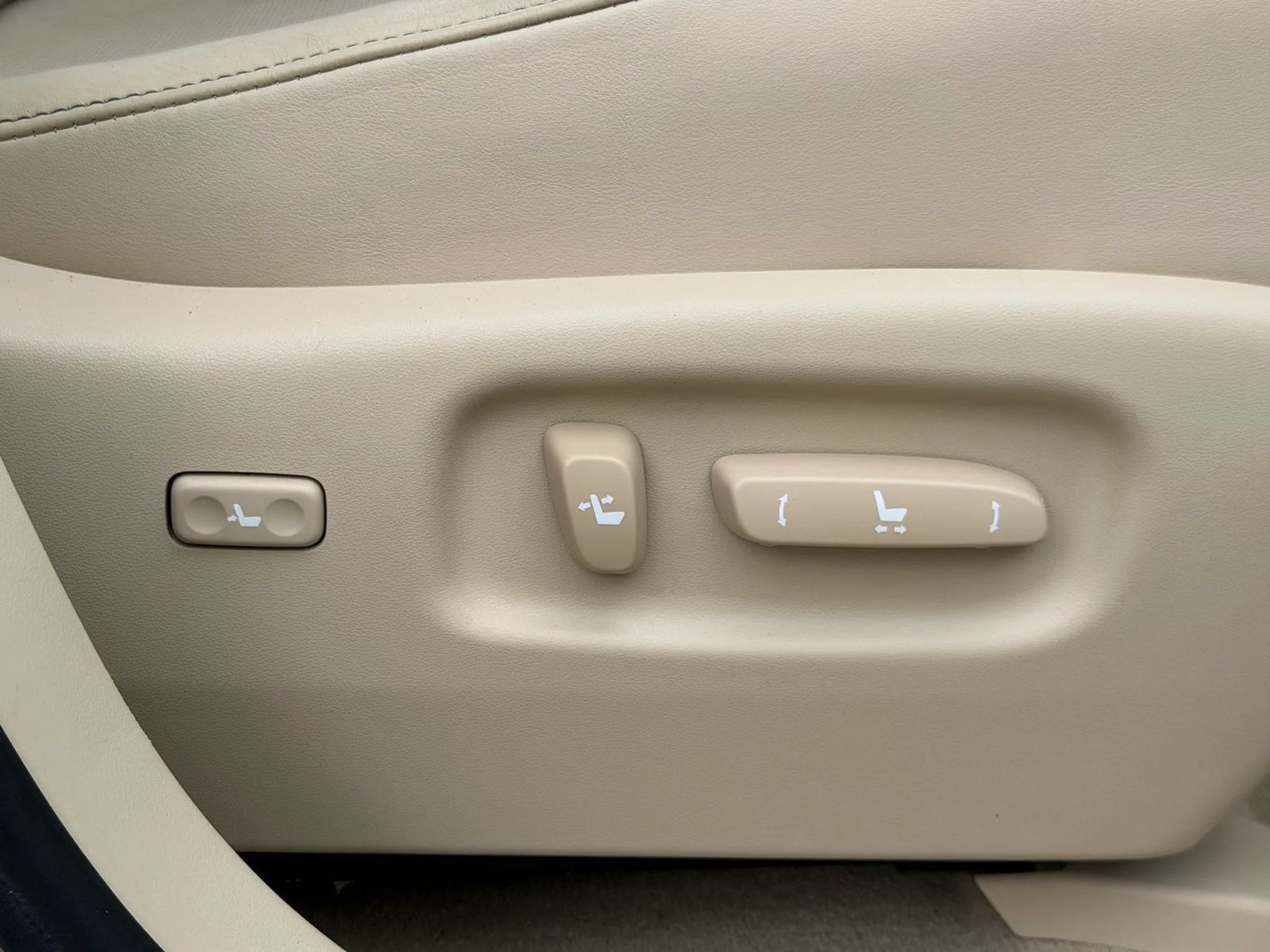 Used 2013 Lexus RX 350 FWD w/ Premium Pkg image 47
