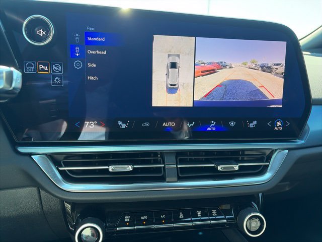Used 2024 Chevrolet Equinox EV LT w/ Active Safety Package 3 FWD image 12