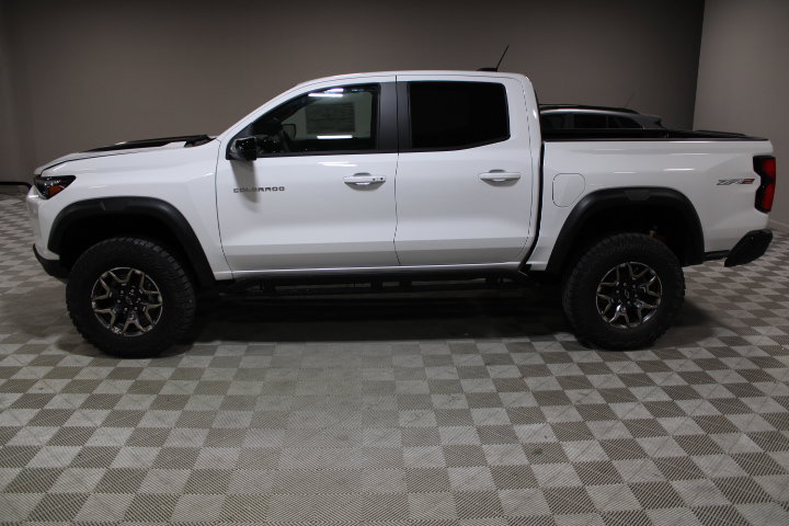 New 2026 Chevrolet Colorado ZR2 AWD/4WD image 8