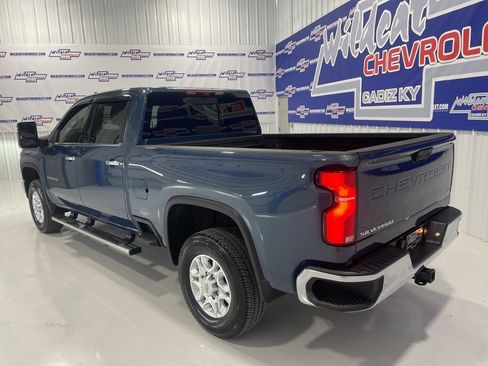 Used 2025 Chevrolet Silverado 2500 LTZ w/ LTZ Plus Package image 5