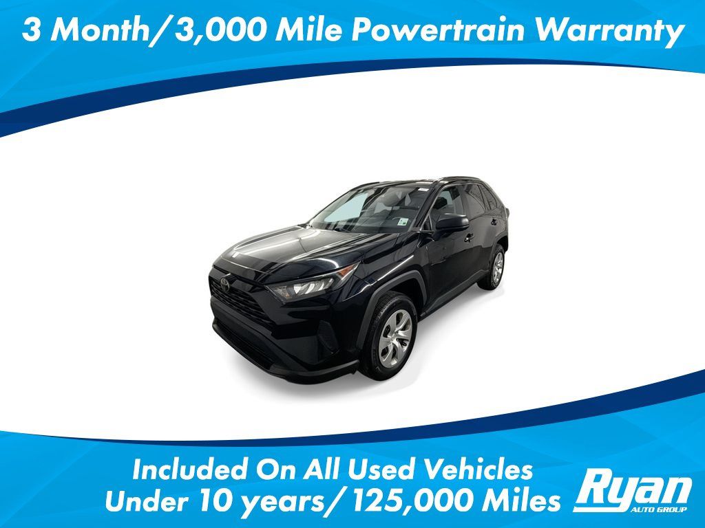 Used 2021 Toyota RAV4 LE FWD image 1