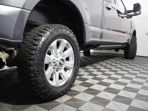 Used 2017 Ford F250 Platinum w/ Platinum Ultimate Package AWD/4WD image 13