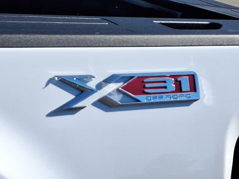 New 2026 GMC Sierra 2500 SLE w/ SLE Value Package; image 26