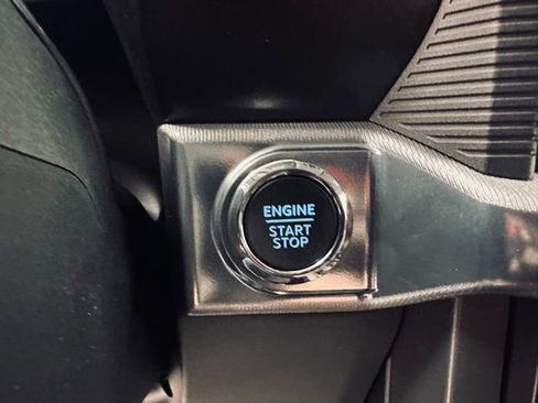 New 2025 Ford F150 Lariat w/ Equipment Group 502A High image 37