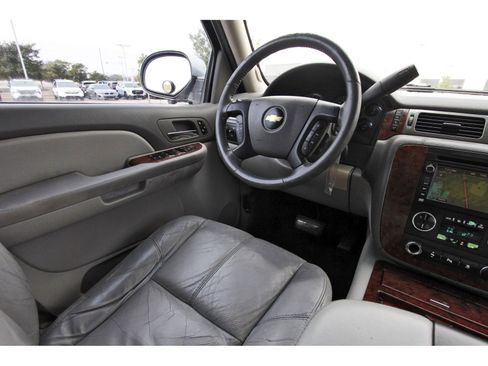 Used 2007 Chevrolet Avalanche LT w/ LT Preferred Equipment Group image 11