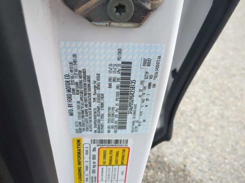 Used 2016 Ford Fusion Energi Titanium w/ Driver Assist Package FWD image 34