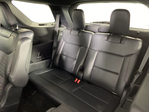 Used 2025 Ford Explorer ST-Line AWD/4WD image 32