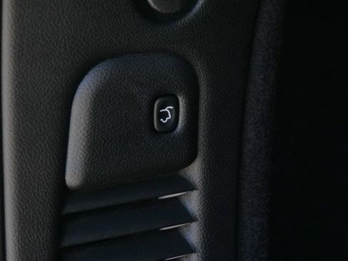 Used 2023 Dodge Durango R/T image 32