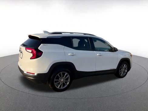 Used 2023 GMC Terrain SLT image 15