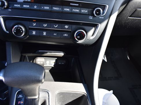 Used 2020 Kia Optima LX image 20