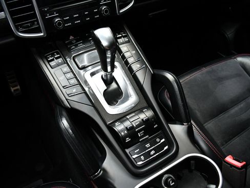 Used 2017 Porsche Cayenne GTS image 30
